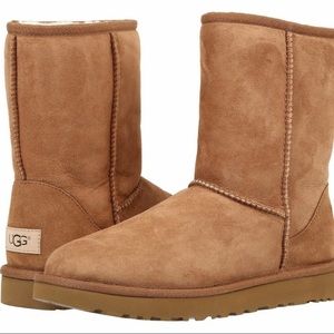 ❄️UGG Classic tan boots size 7 ❄️